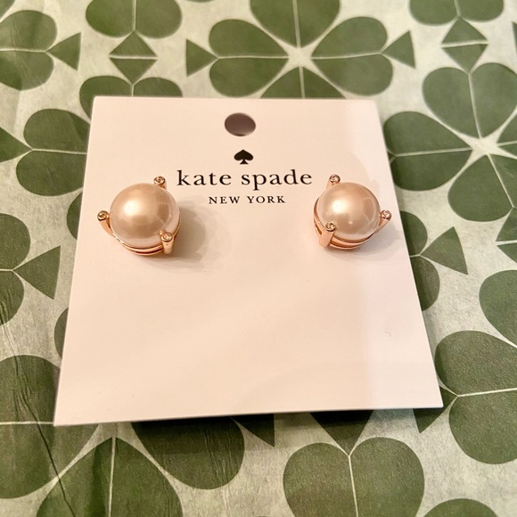 NWT! ♠️ kate spade stud earrings. Golden rose pearl - Picture 4 of 8